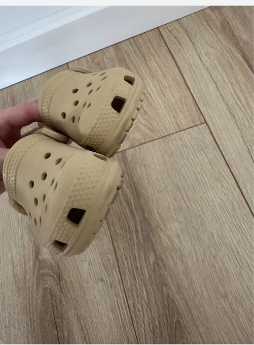 Kapcie Crocs dla dzieci