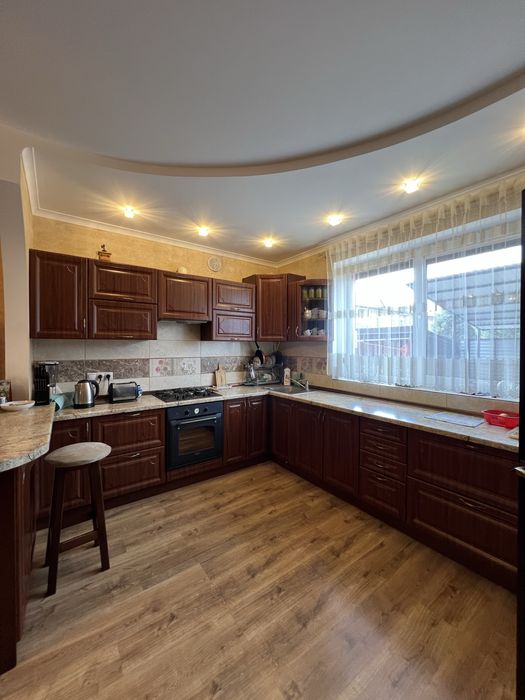 Продаж таунхаусу котеджу в с. Ременів близько до Львова