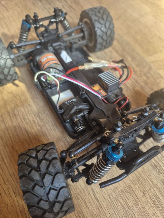 Машинка на радіокеруванні RC