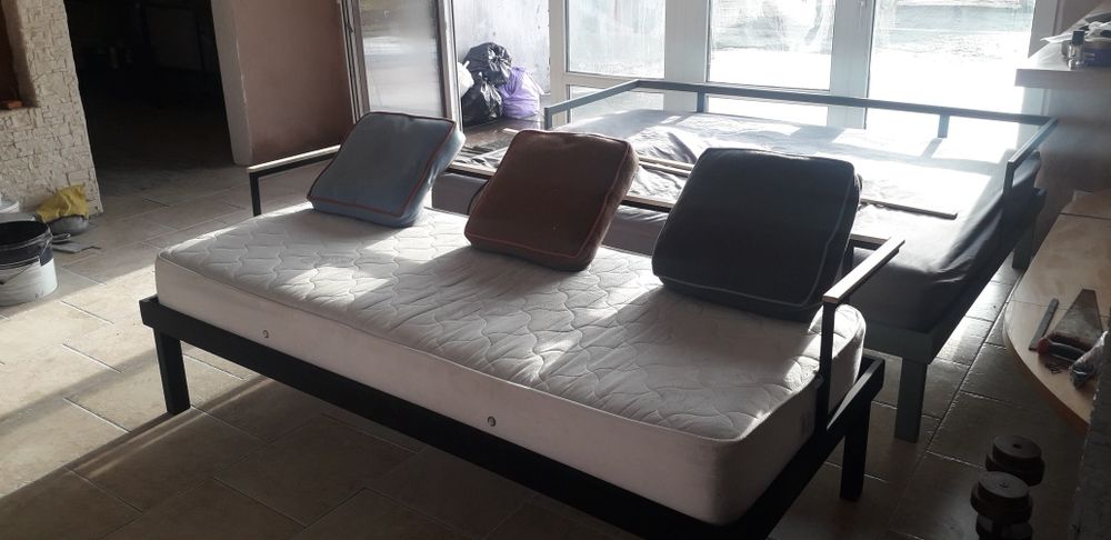 Диван Loft.Кровать из металла. LOFT.Кровать парящая из металла.