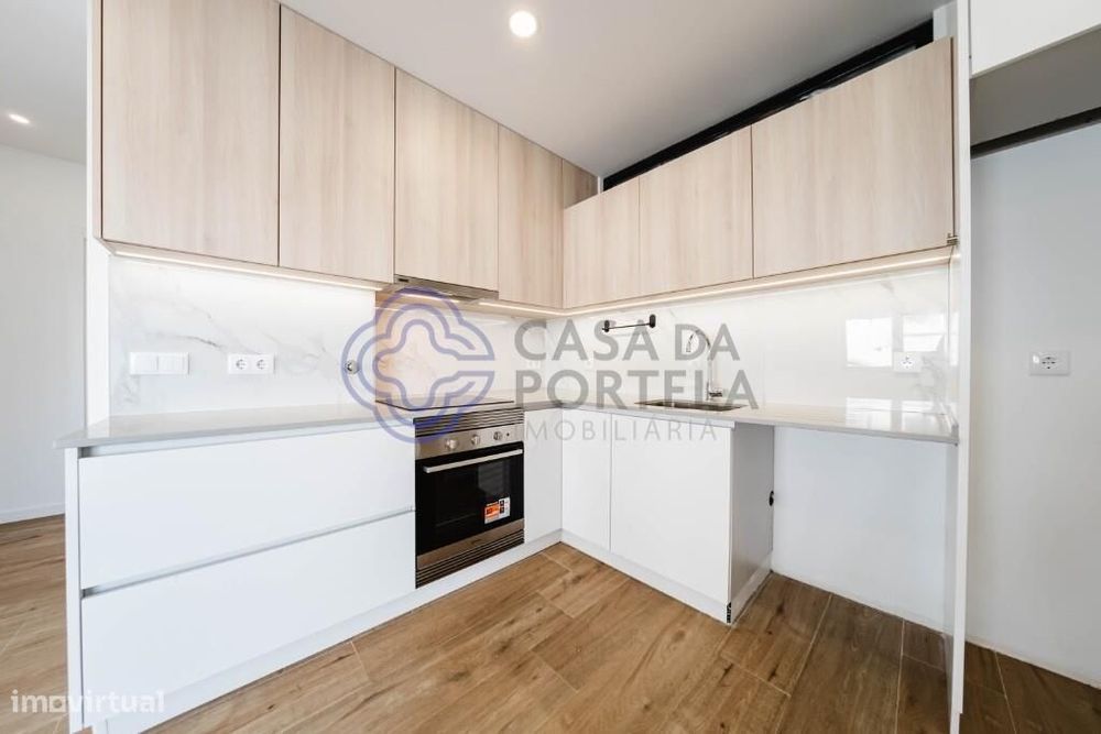 Apartamento T3 com Logradouro e Garagem | Construção 2024 | Torres Ved