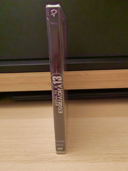 Filme DVD "Assalto à Esquadra 13" de 2005 - novo e selado