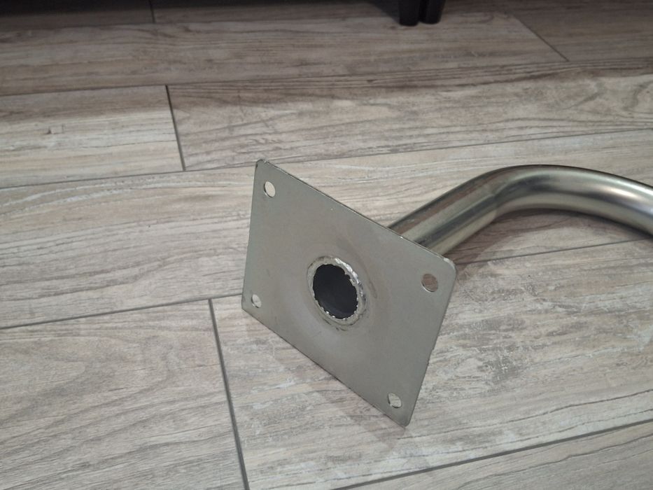 Uchwyt antenowy satelitarny 30 cm