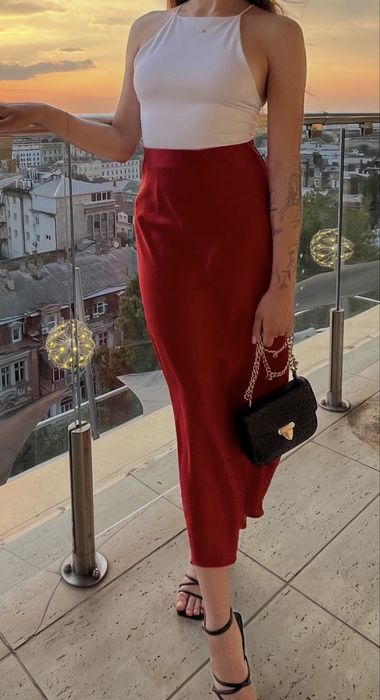 Спідниця Zara.