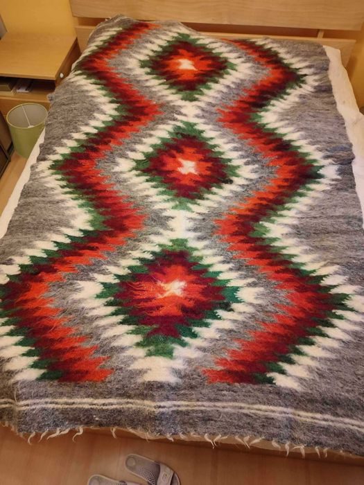 Narzuta z wełny owczej