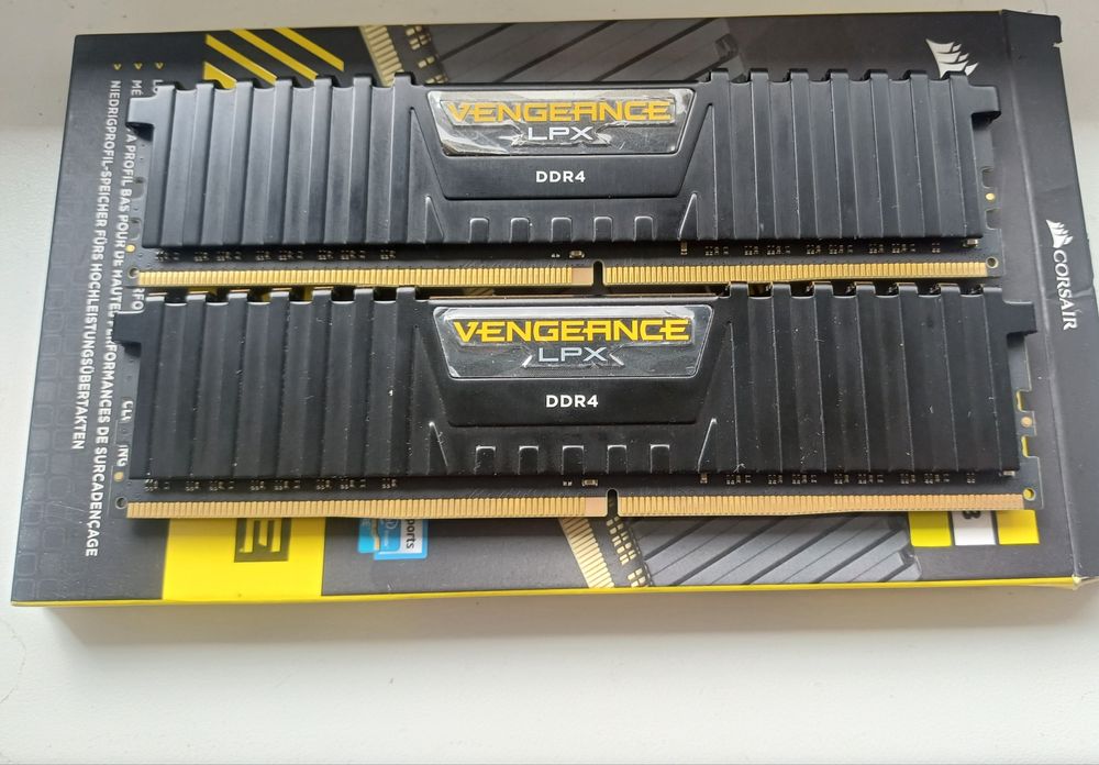 corsair vengeance lpx ddr4 - купити комплектуючі для ПК - Ціна на