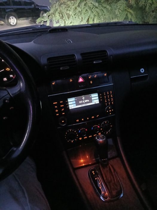 Mercedes-Benz C-Class 2005 VIN WDB2030461A776383 фото оголошення 5 з 8