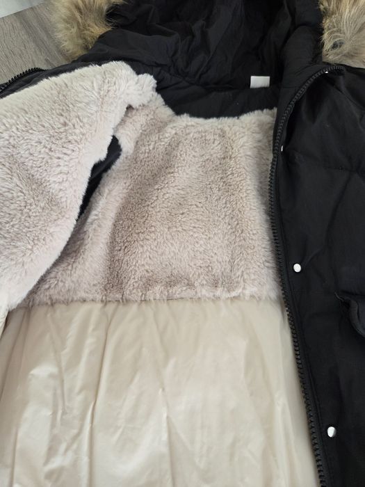 Куртка Zara розміром 110