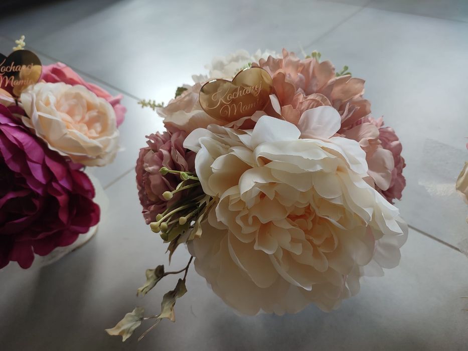 Flower box sztuczne kwiaty dzień mamy, zakończenie roku