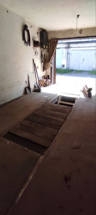 Гараж з підвалом вул. Стрийська 143а