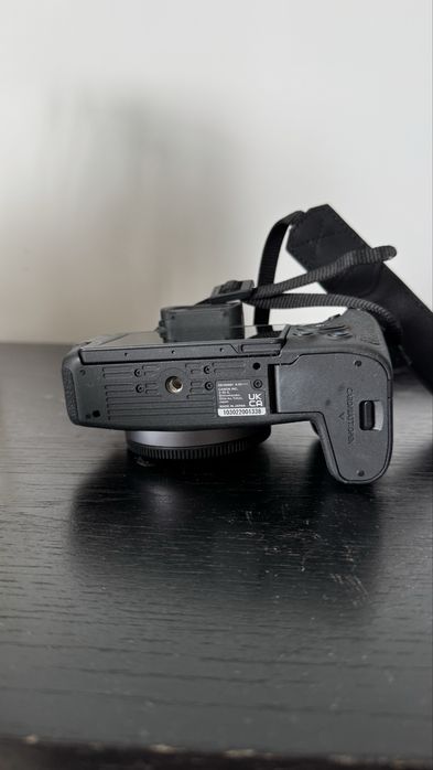 Canon EOS R8 body