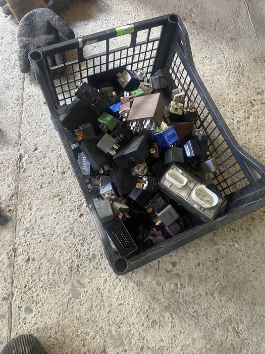 Реле ауді а6с5/а4б5/а6с4/80б4пасат б4/б5/б5+