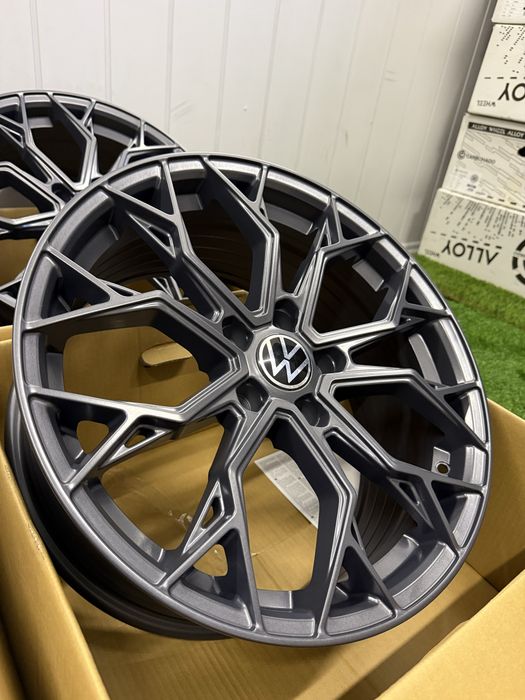 NOWE Alufelgi Vw 5x112 18” Passat Arteon Cc Scirocco T-roc Tiguan Golf