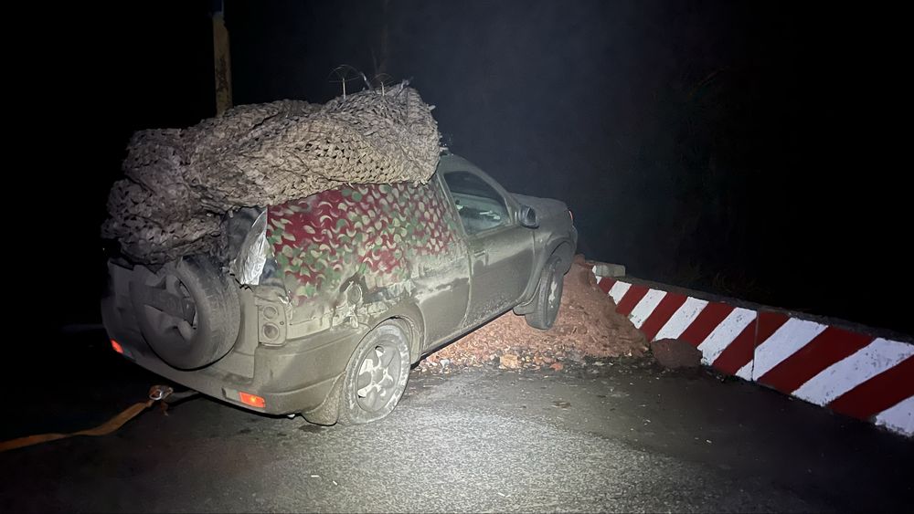Lend Rover Frilendr 1 2000 року
