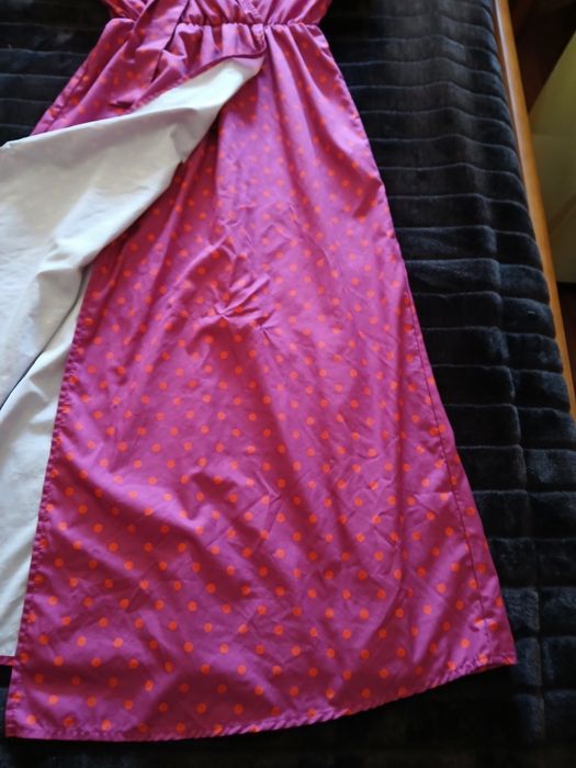 Vestido midi tamanho M rosa choc com bolinhas