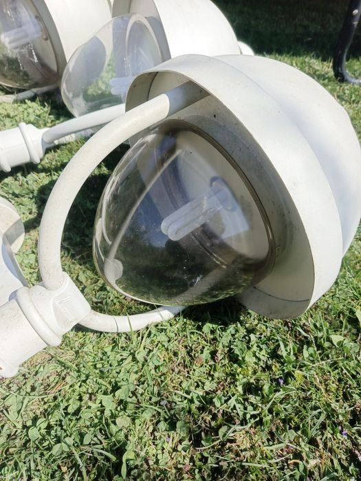 Lampy do ogrodu biale