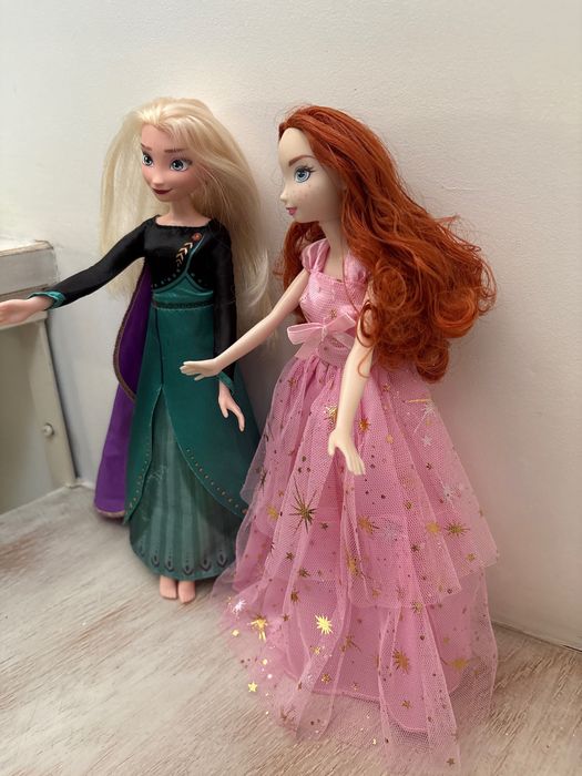 2 Bonecas Disney Princesas