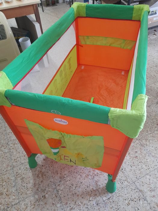 Cama viagem bebé em boas condições