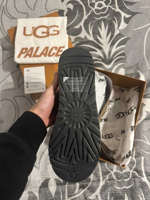 UGG x Palace edição especial – Pantufas Looney Tunes (NOVAS)