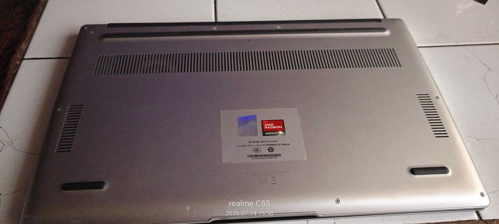 sprzedam laptop HUAWEI BoM-WDQ9