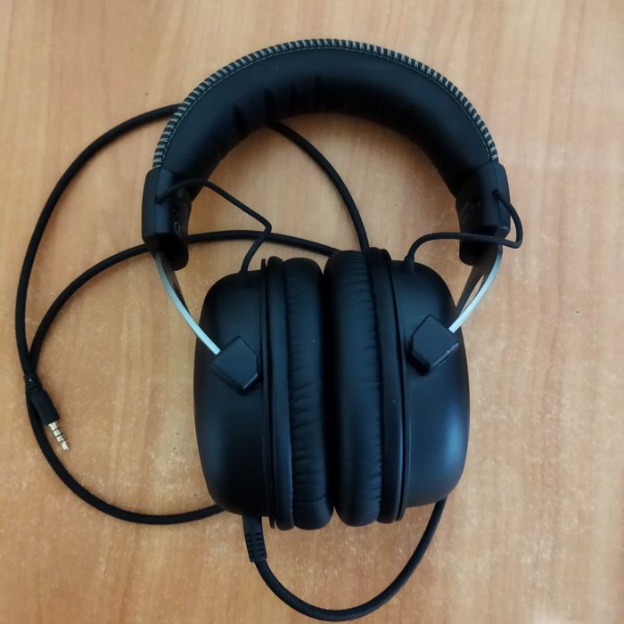 Продам наушники Hyper X
