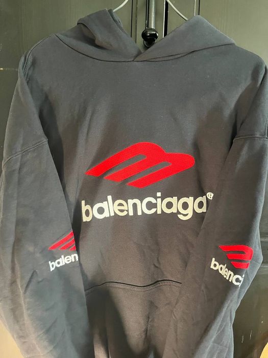 Balenciaga 3B Hoodie!