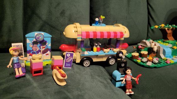 Zestawy Lego Friends 41129 oraz 41097