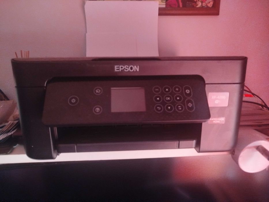 Impressora EPSON Expression Home XP-4200 (Multifunções - Jato de Tinta)