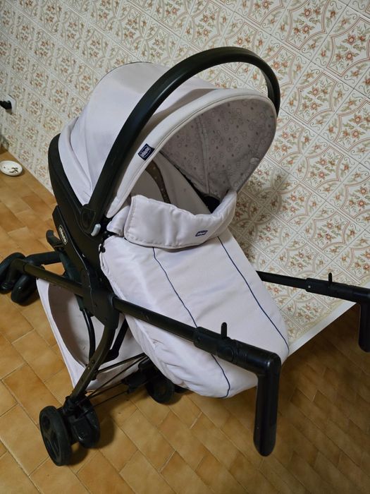 Carrinho de bebê chicco 3 em 1