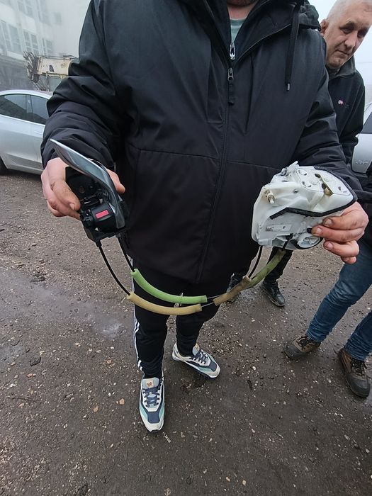 Задня ліва карта mazda 6 2013