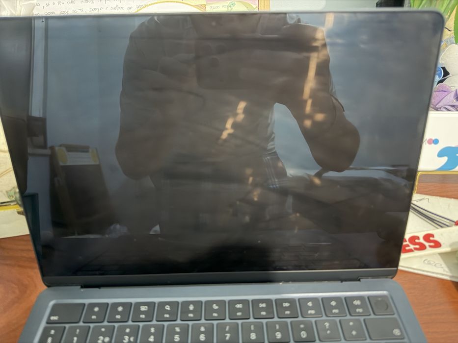 Macbock air M3 8gb 256ssd