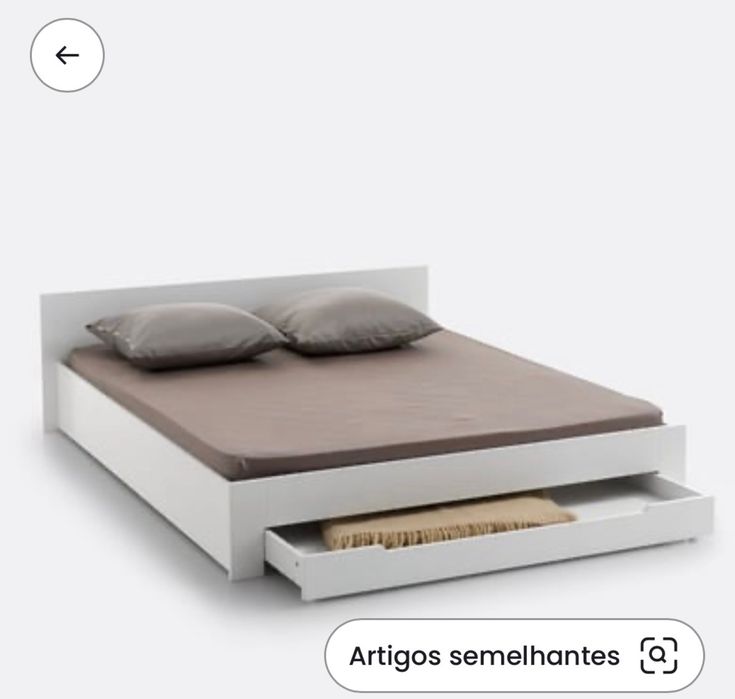 Cama de casal branca, com colchão incluído, com gaveta para arrumação