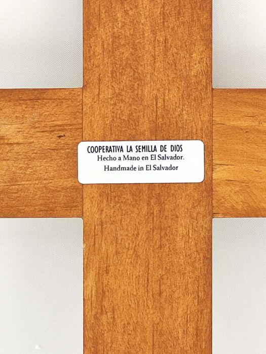 Cruz em Madeira de El Salvador 1