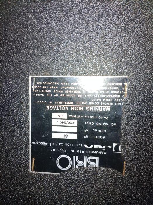 Vendo órgão jen brio 81 com tripé para desocupar urgente