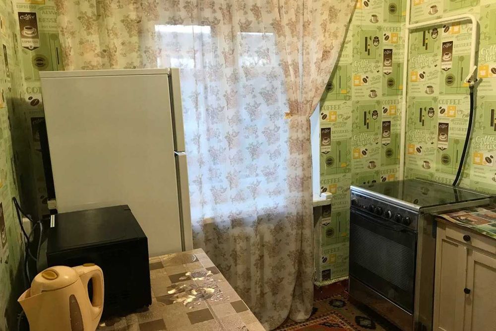 Сдам у довгострокову оренду однокімнатну квартиру у центрі