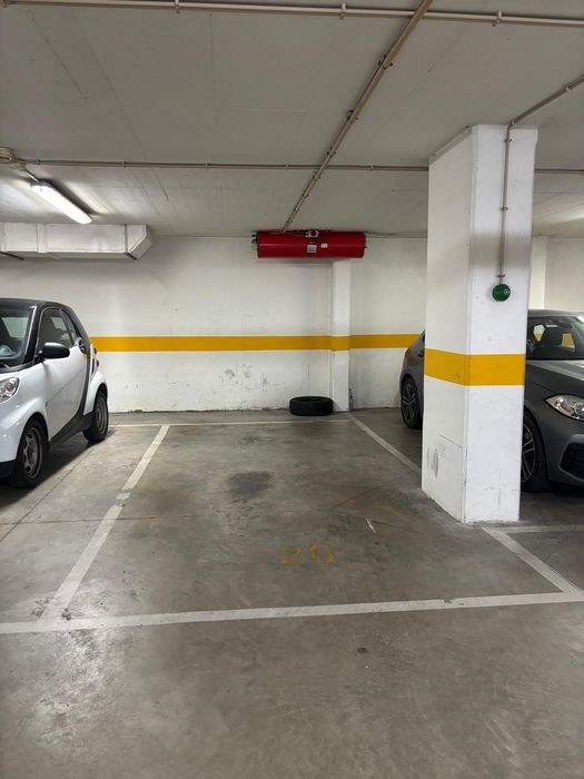 T2 nas Olaias, com garagem e arrecadação