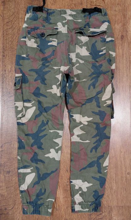 Spodnie bojówki Bershka EUR 36