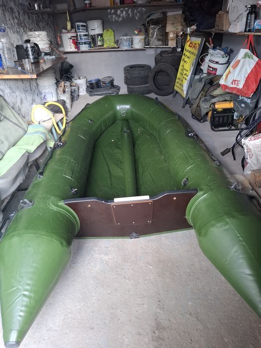 Надувная лодка Adventure Master l M-330
