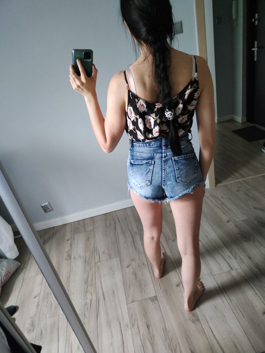 Spodenki jeans wysoki stan XS kwiaty szorty nogawki