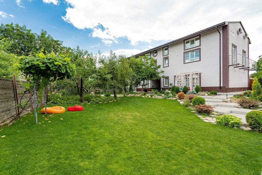 Студио для двоих с санузлом и кухней