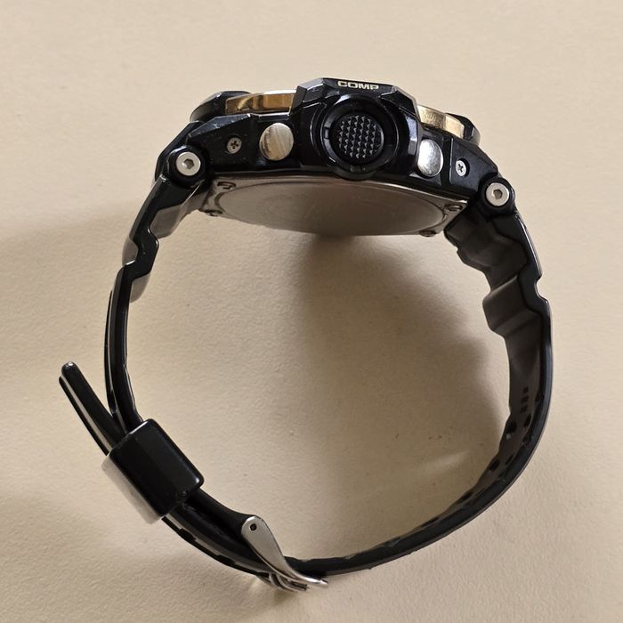 Годинник casio g-shock чоловічий.