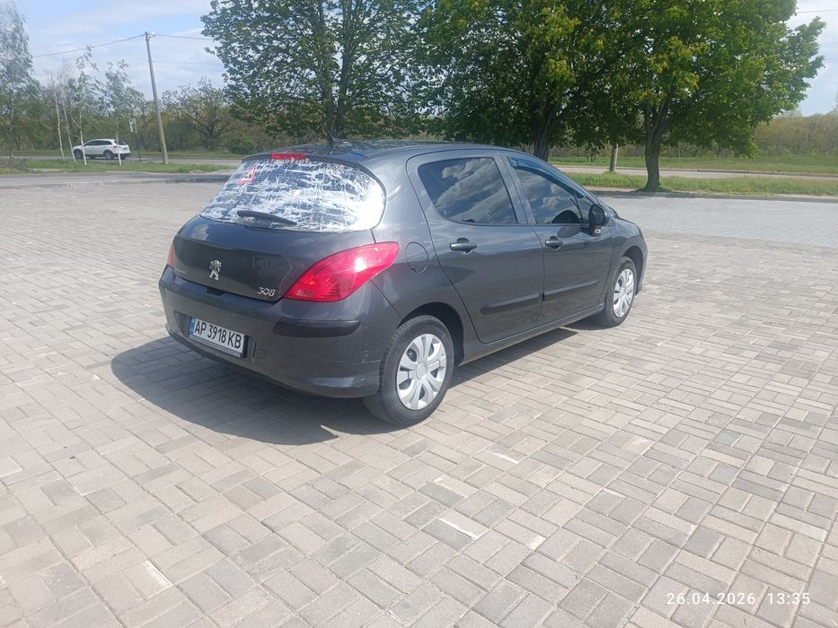 Peugeot 308 2008 рік