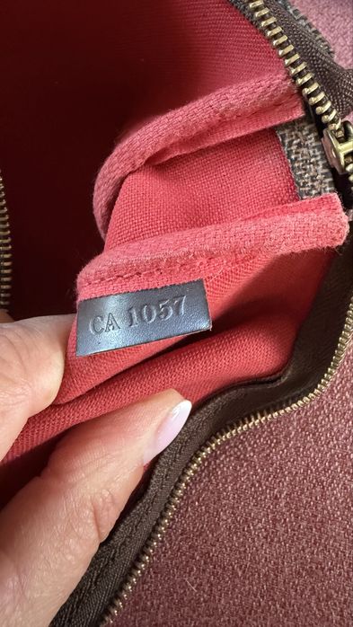 Louis Vuitton pochette autentyczna
