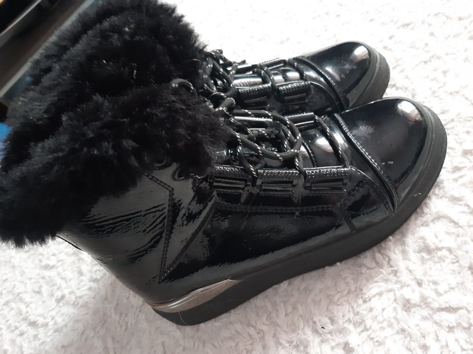 Buty botki damskie lekko ocieplane 38