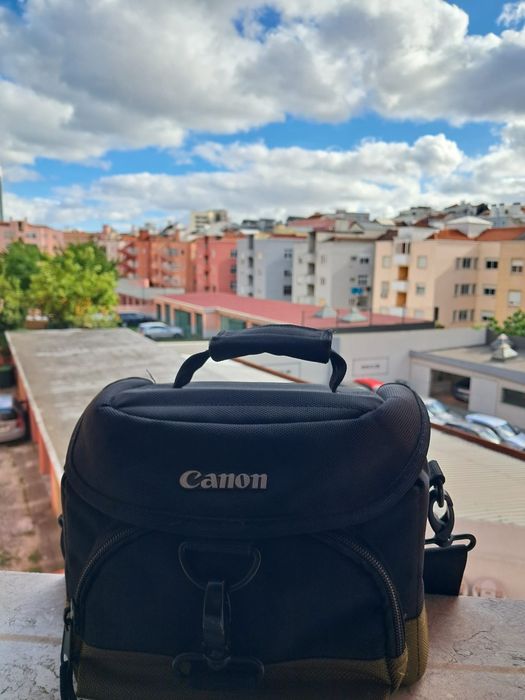 Camara fotográfica CANON 1300D