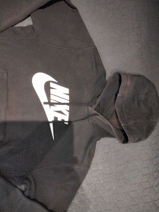 Czarna bluza męska z kapturem nike rozmiar M stan średni.