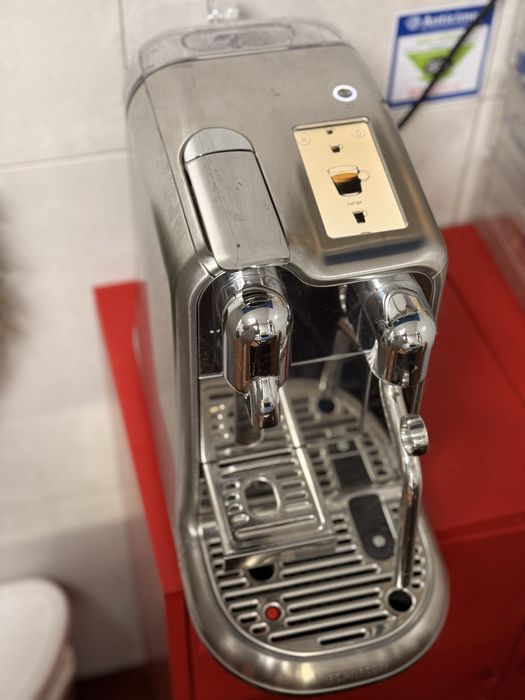 Maq.Nespresso  Creatista Pro