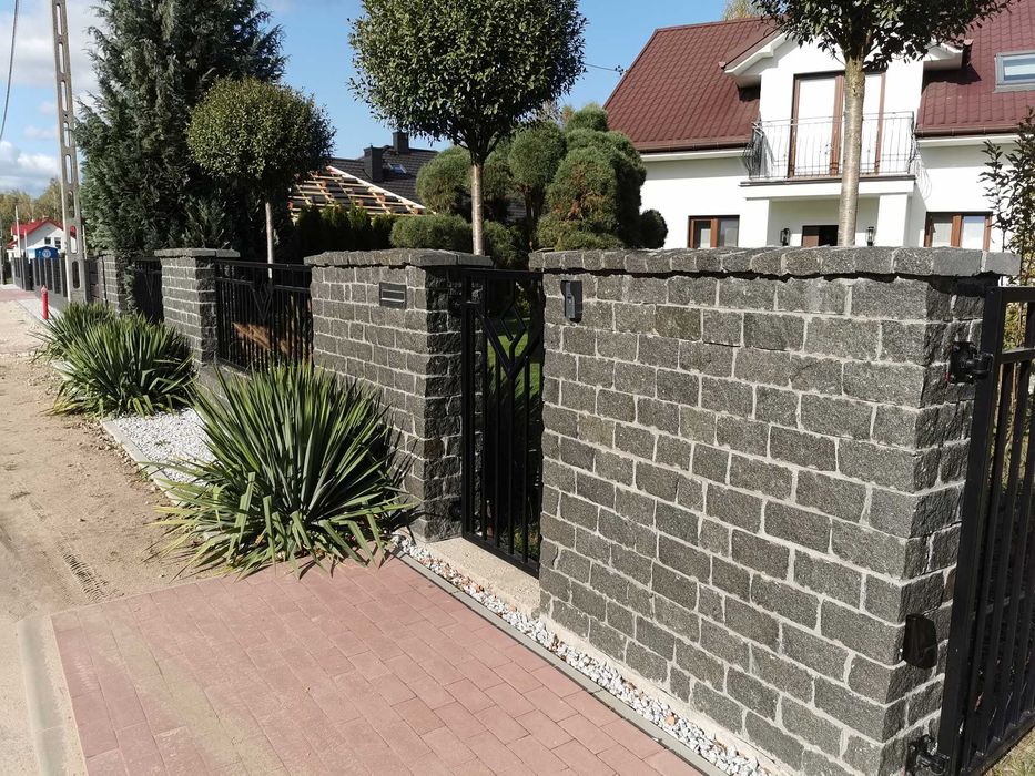 PROMO! Kostka Granitowa CZARNA Gabro na rabaty, płoty, palisady, drogi