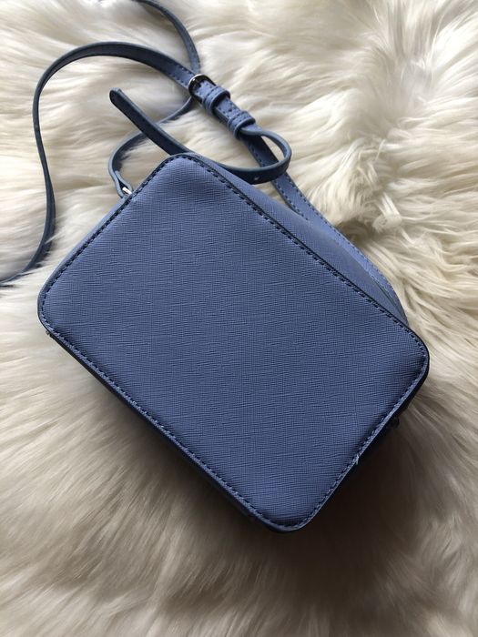 Niebieska baby blue mała torebka na pasku Reserved