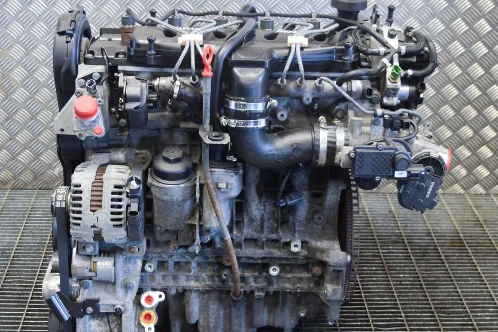 Motor D5244T8 VOLVO 2.4L 180 CV